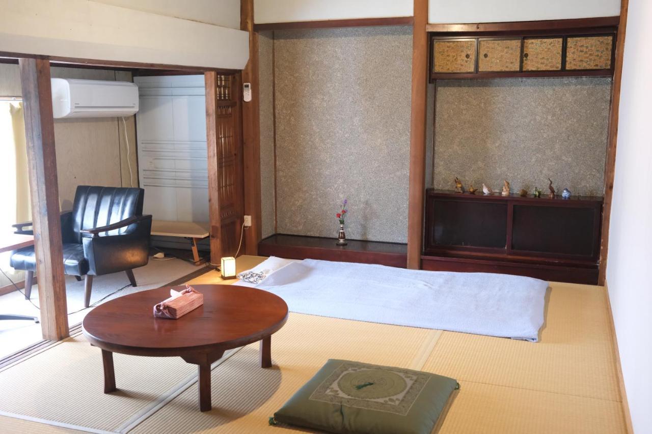 Guesthouse Kojiya 暮らしをつくる宿 旧糀屋 Fukutsu Eksteriør bilde