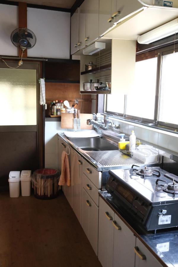 Guesthouse Kojiya 暮らしをつくる宿 旧糀屋 Fukutsu Eksteriør bilde