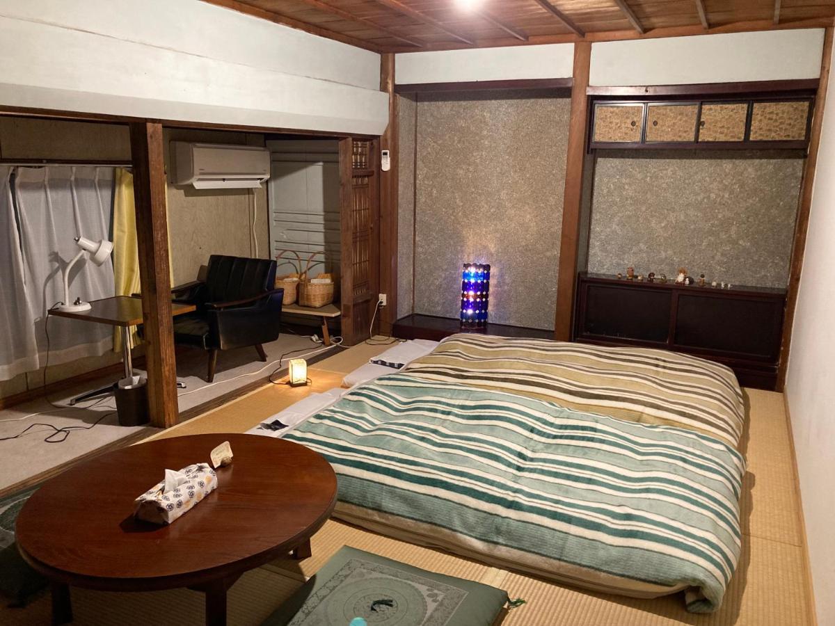Guesthouse Kojiya 暮らしをつくる宿 旧糀屋 Fukutsu Eksteriør bilde